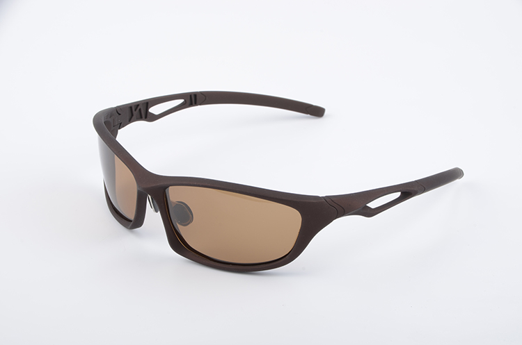 Очки No name поляризац (с чехлом и салфеткой) коричн./коричн./пласт. (3056)