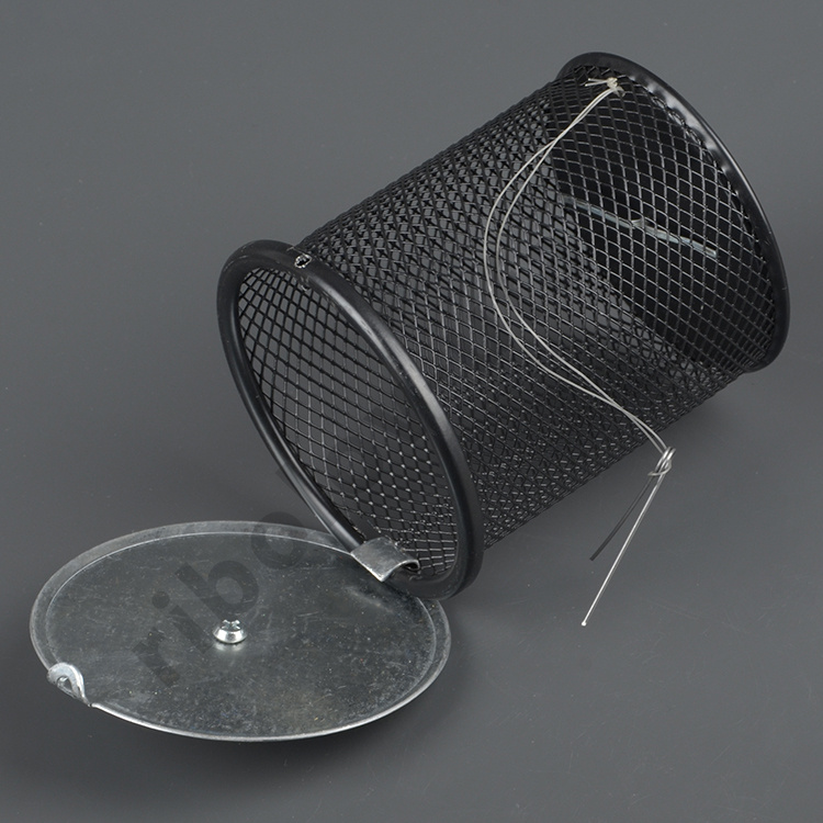 Кормушка зимняя Перцев (кошель) сетка металл. d 100мм, 0.5л, 235гр