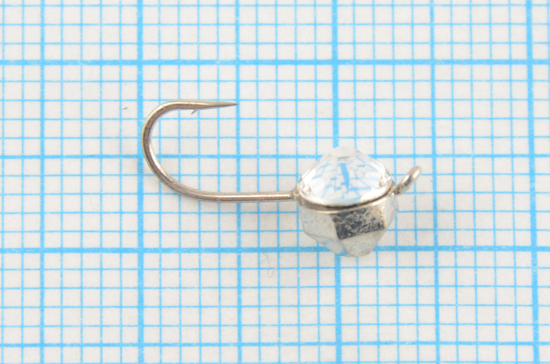 Мормышка вольфрам Bravo Fishing Шар с ушком, грань и Swarovski 5.0 мм 0.90 гр Sil-белый