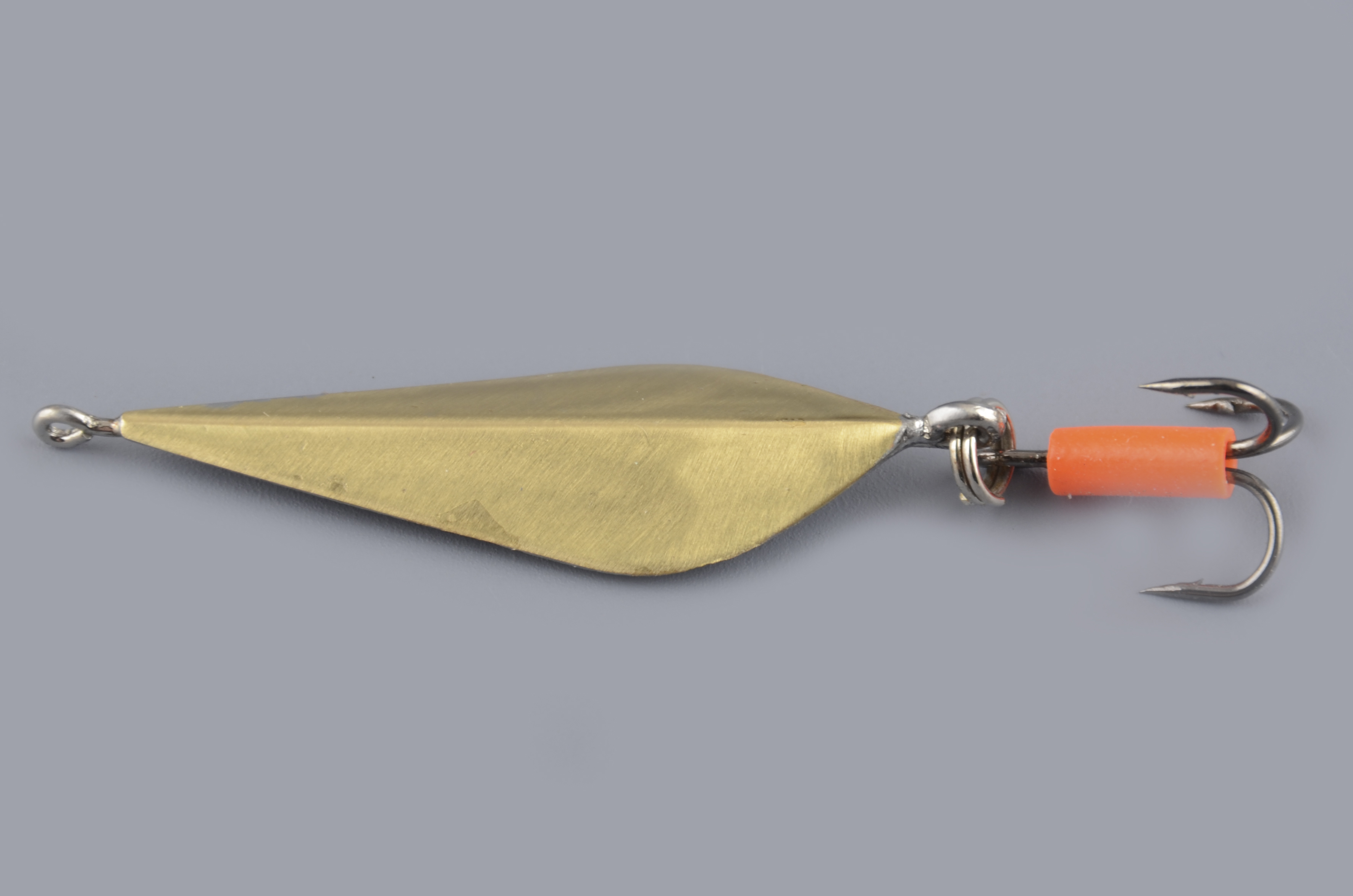 Блесна Курганская Маропедка №8 с тройником, 30мм 150° цв. золото