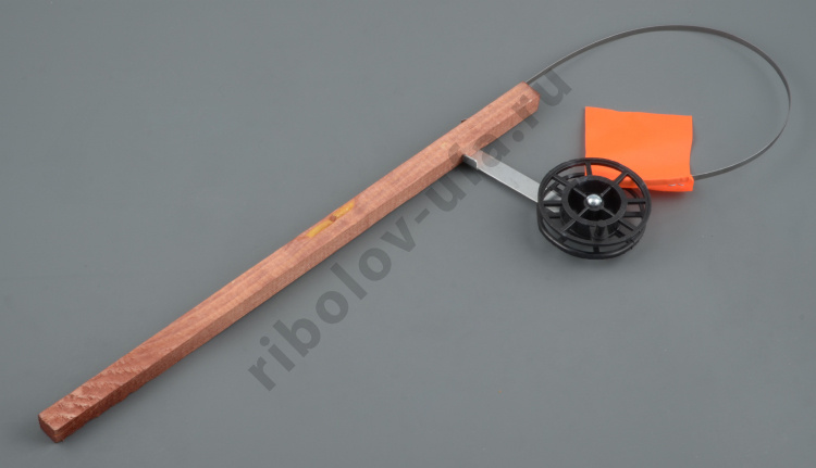 Жерлица на деревянной стойке