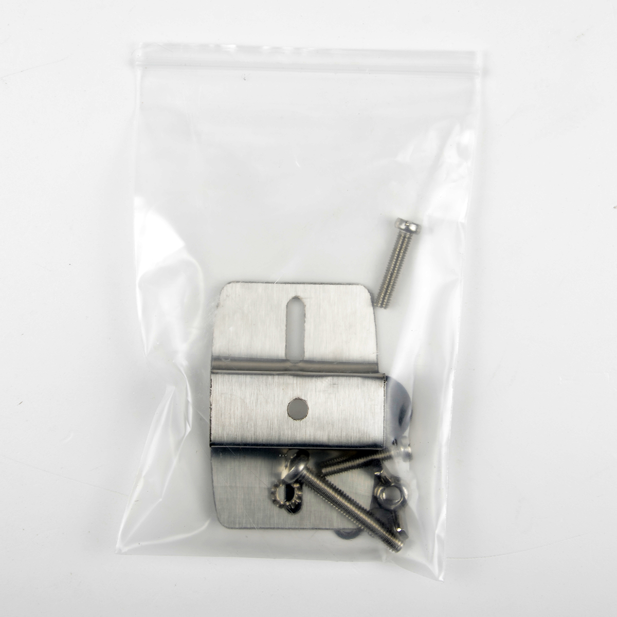 Крепеж датчика эхолота на транец лодки ТК-550 (Сонар)