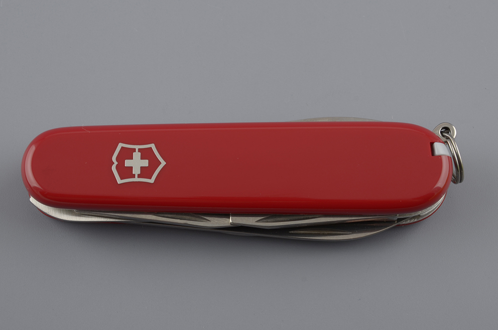 Нож Victorinox Camper 91мм 13функций красный 