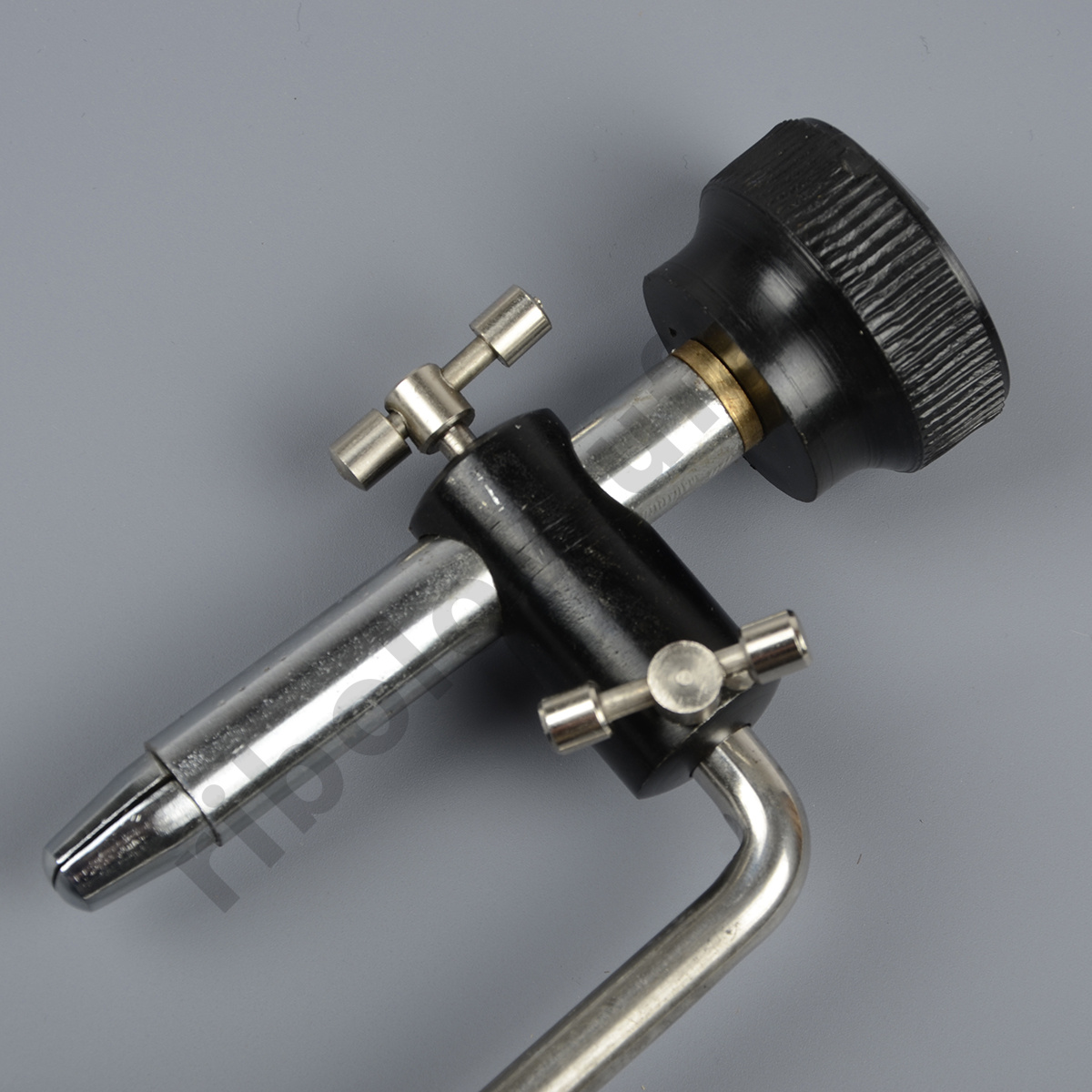 Тиски Fly-Fishing на струбцине New Majestic Vice GN3971