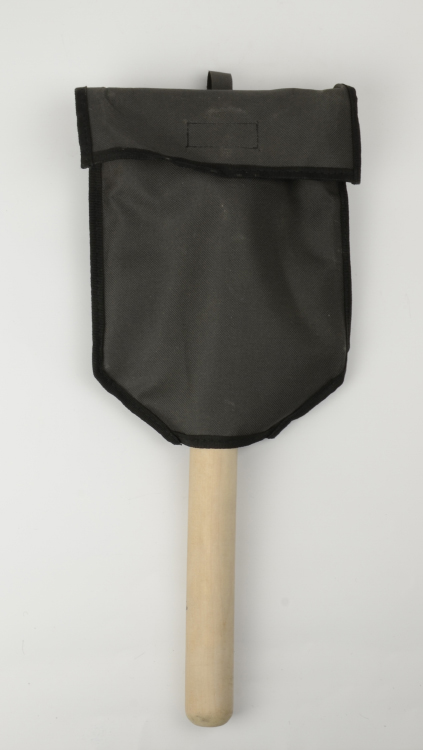 Лопата Следопыт штыковая складная в чехле PF-SF-01