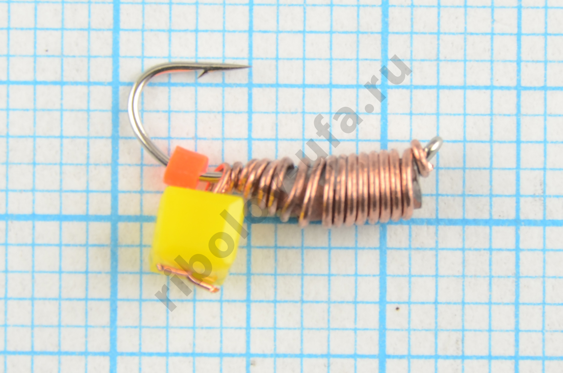 Мормышка Мир Вольфрама Ручейник сырный кубик подвесной д. 2,5 мм 