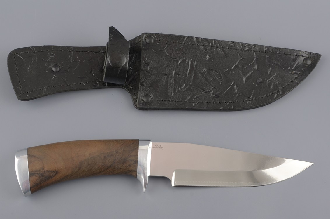 Нож Кабан кованая нерж.сталь, 95х18, орех (ручная работа)