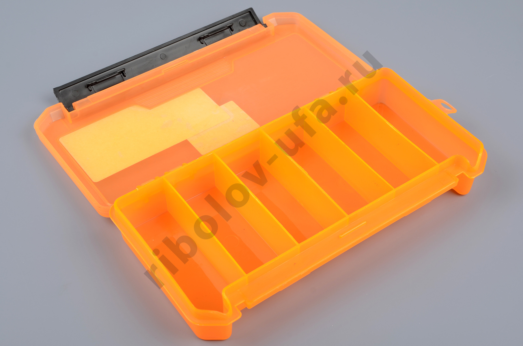 Коробка КДП-1 для приманок 6 отделений 190*100*30мм цв. красная Три Кита