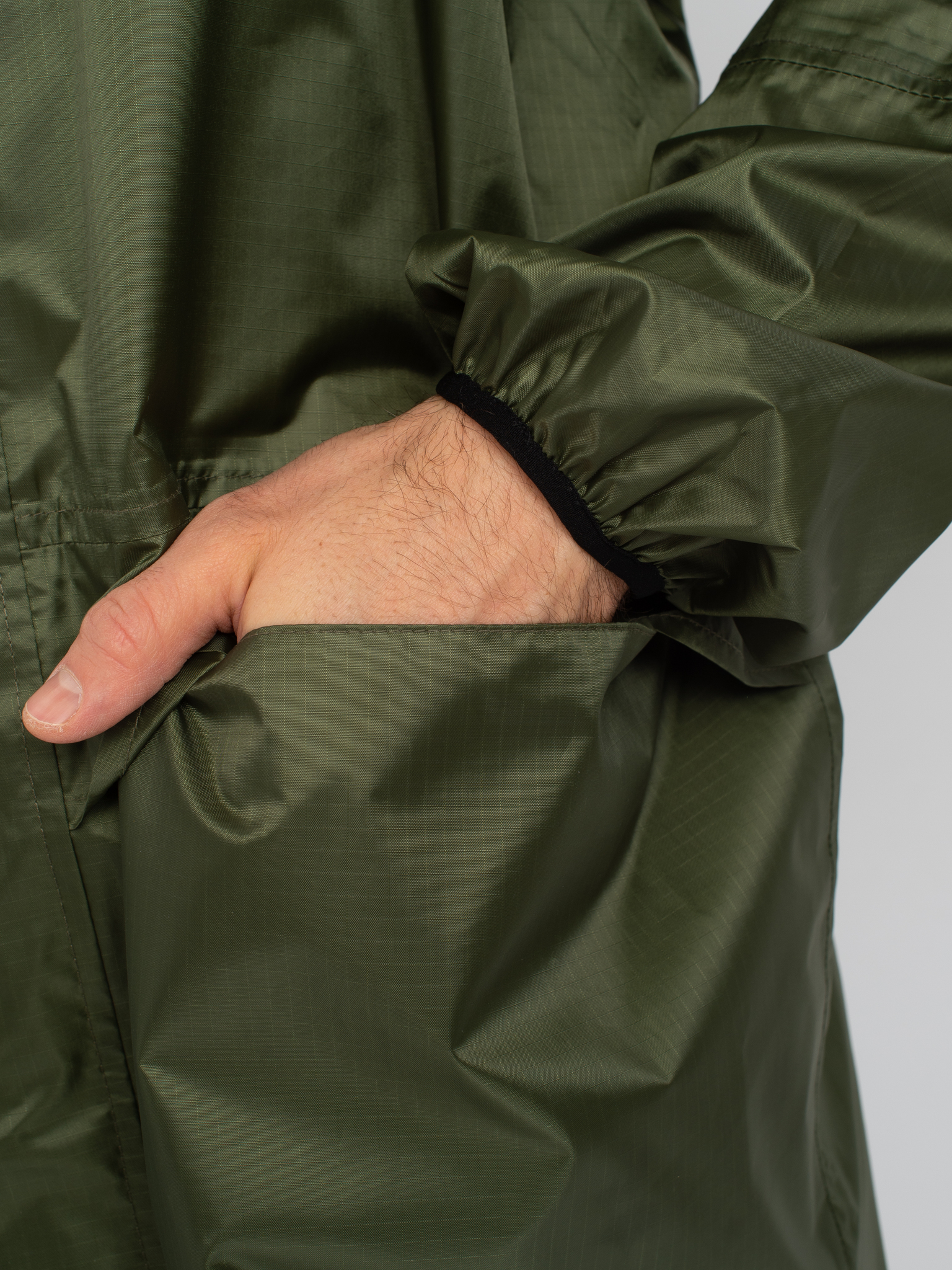 Плащ Huntsman  цв. Зеленый Ткань Таффета 3000мм р.56-58, рост 182