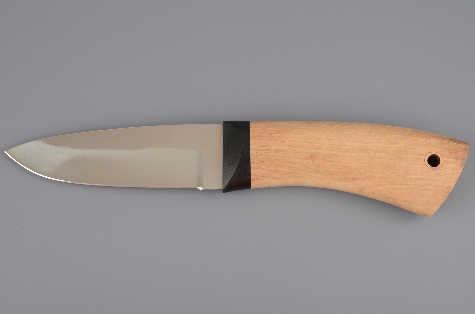 Нож упрощ. НТ 72 У хирургич.нерж.сталь, 65х13, орех (ручная работа)