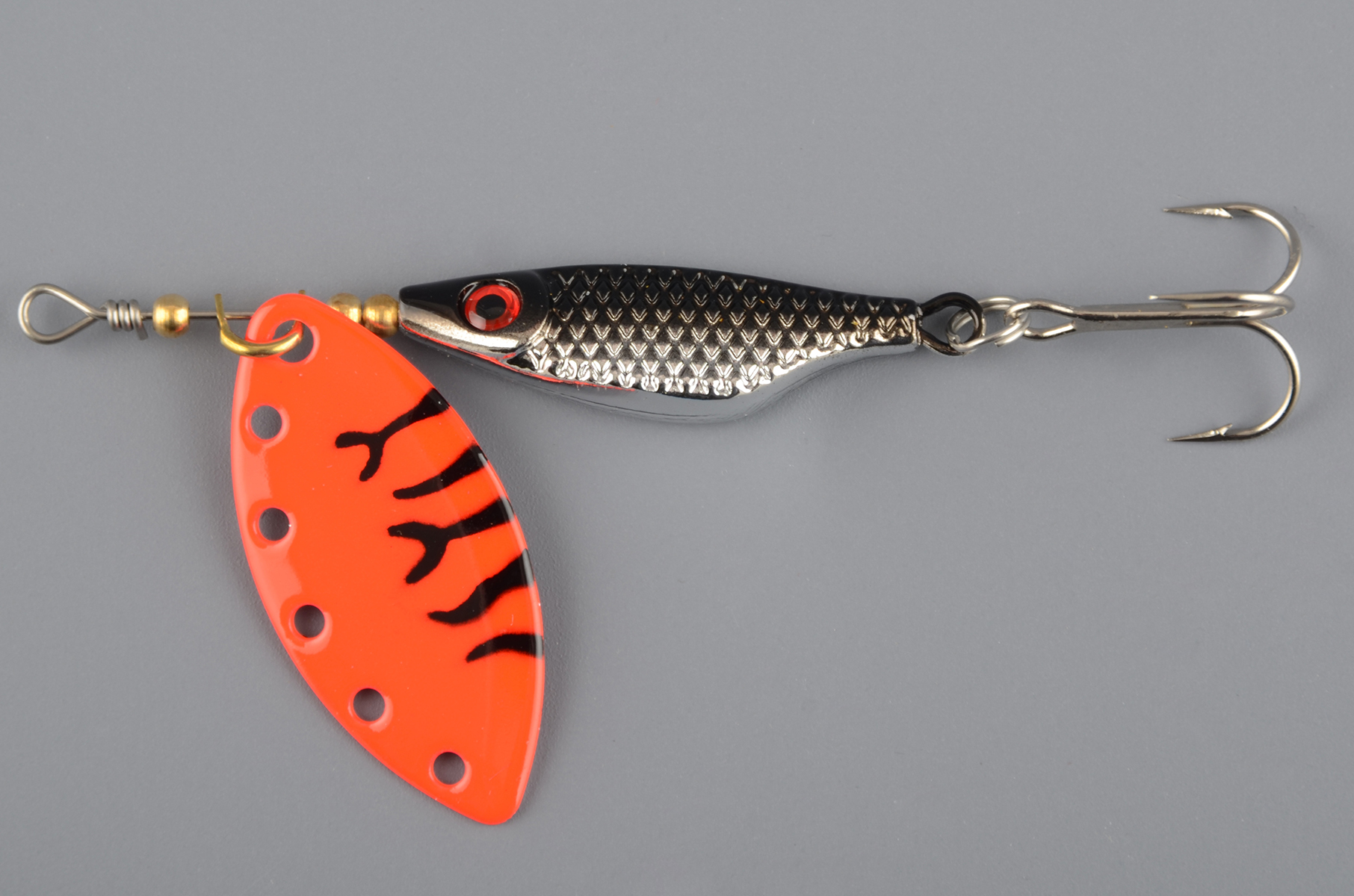 Блесна вращ. Extreme Fishing 12гр # 19-SBlack/FluoOrangeBlack