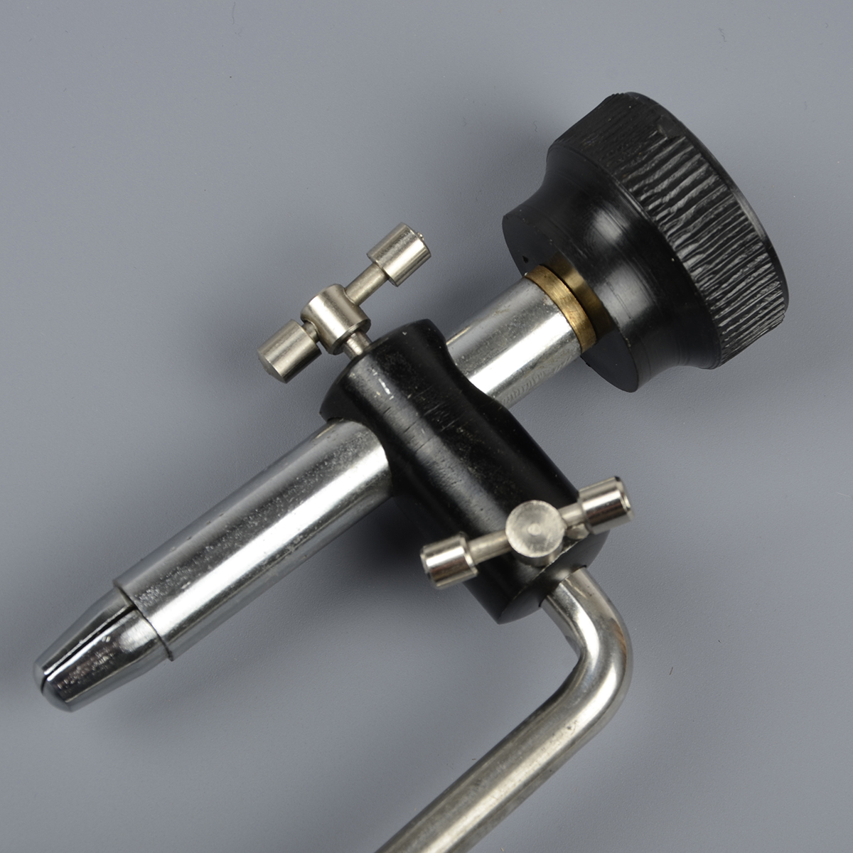 Тиски Fly-Fishing на струбцине New Majestic Vice GN3971