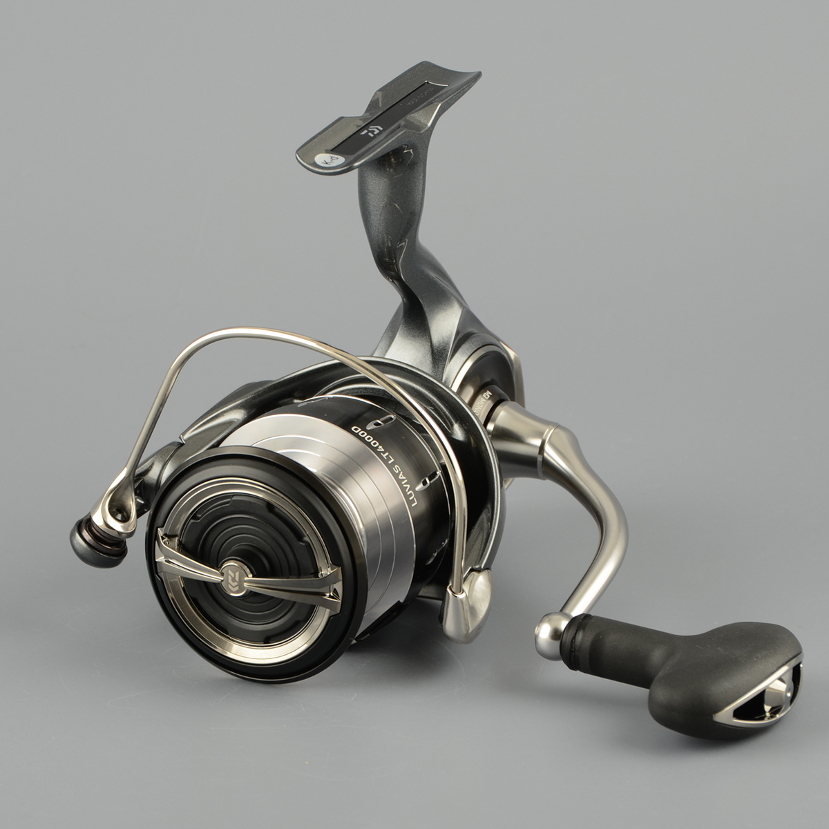 Катушка безынерц. Daiwa Luvias 24 LT 4000D