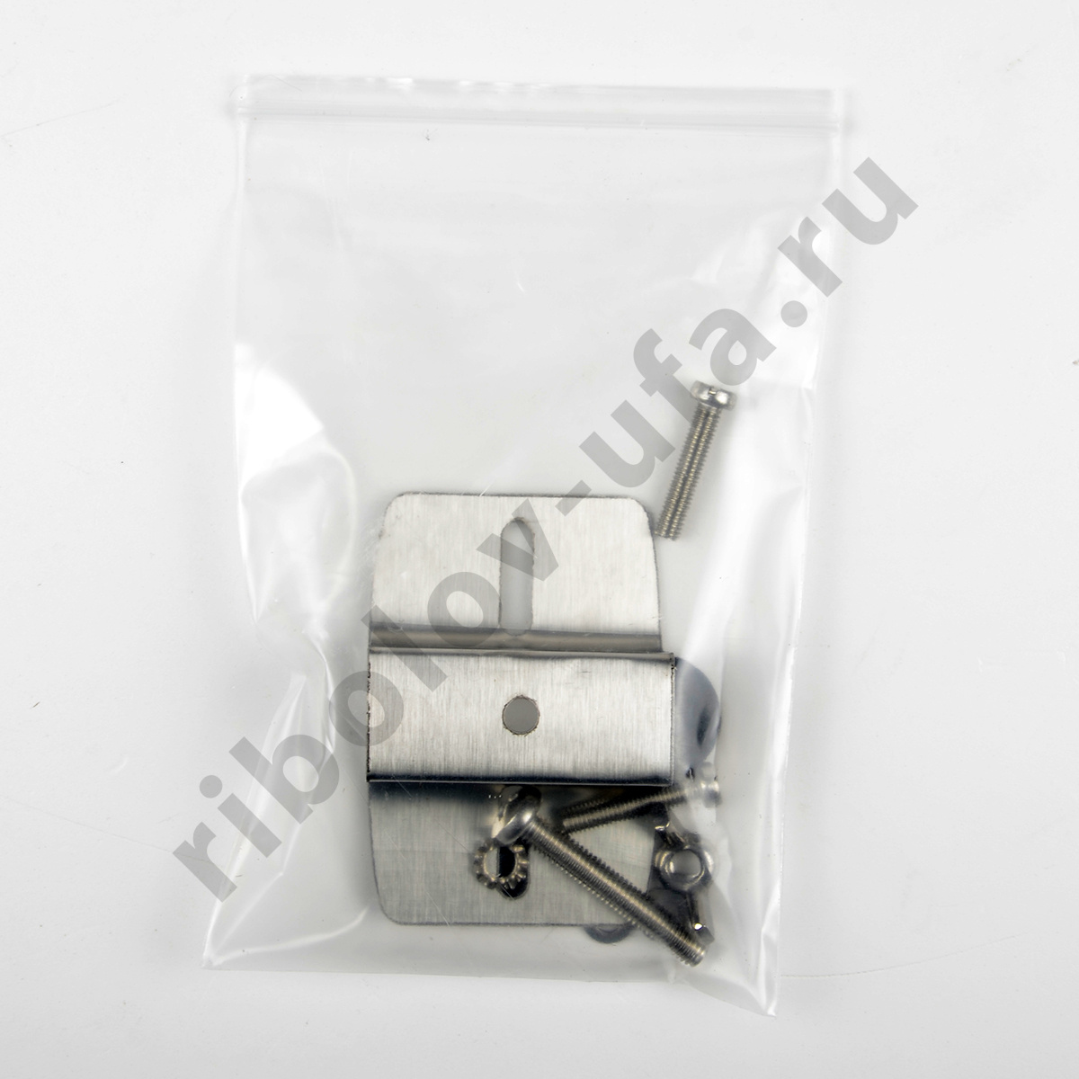 Крепеж датчика эхолота на транец лодки ТК-550 (Сонар)