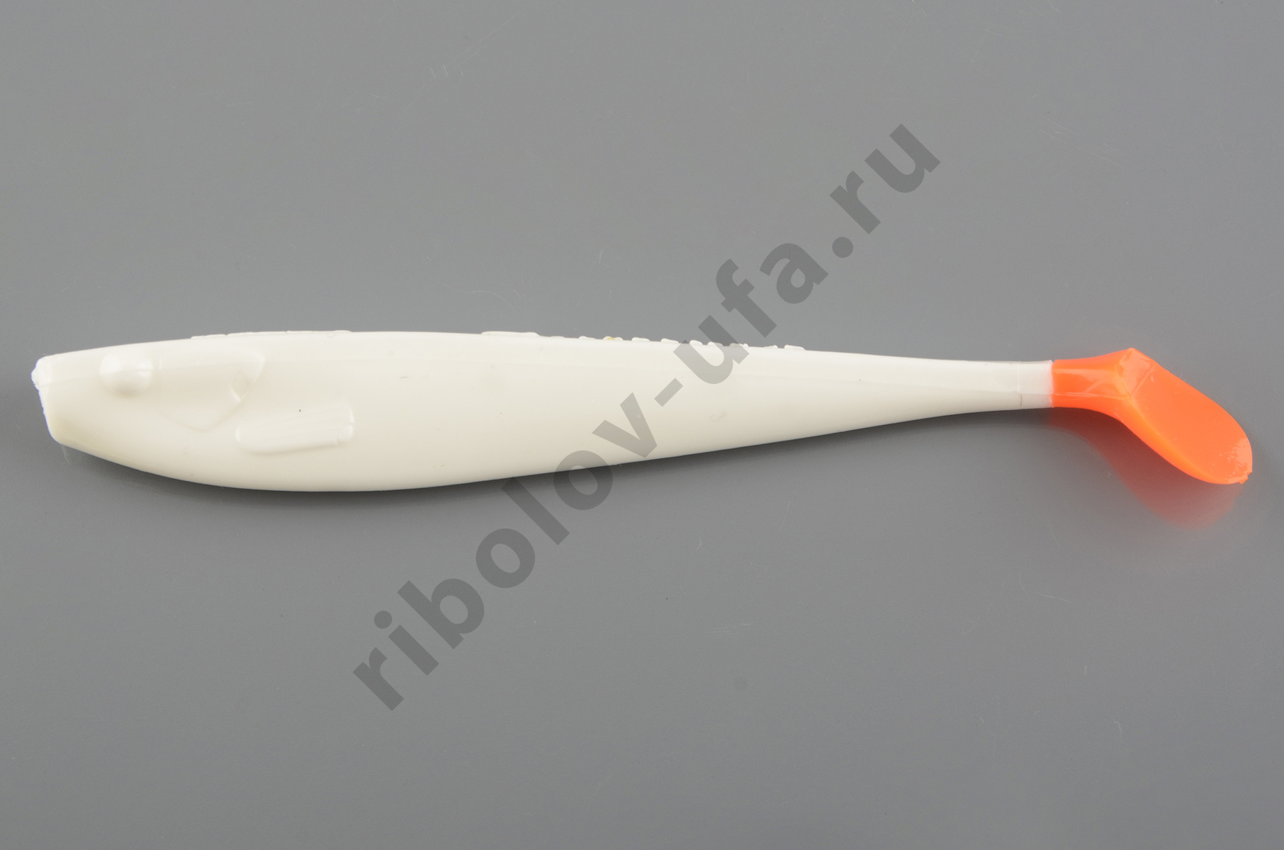 Силиконовая приманка Manns Quantum Q-Paddler 10см # 11 Solid White UV-Tail