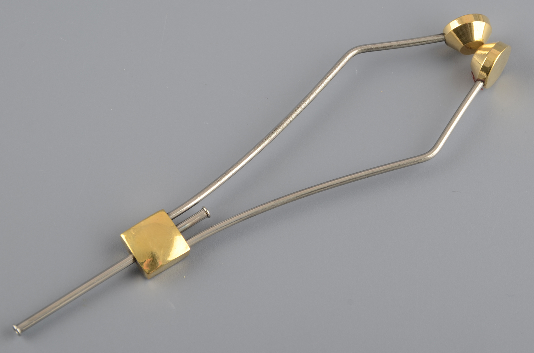 Бобинодержатель Fly-Fishing Square Bobbin GN2602