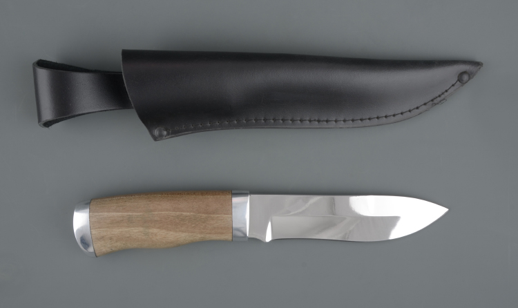 Нож туристический НР-24 хирургич.нерж.сталь, 65х13, орех (ручная работа)