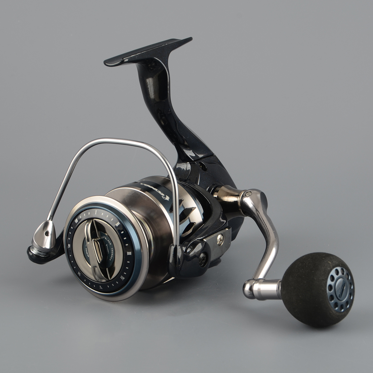 Катушка безынерц. Ecooda Black Thunder II 4000 (5BB+1RB, 5.1:1, 322g 0.285-220m, 0.33-160m)