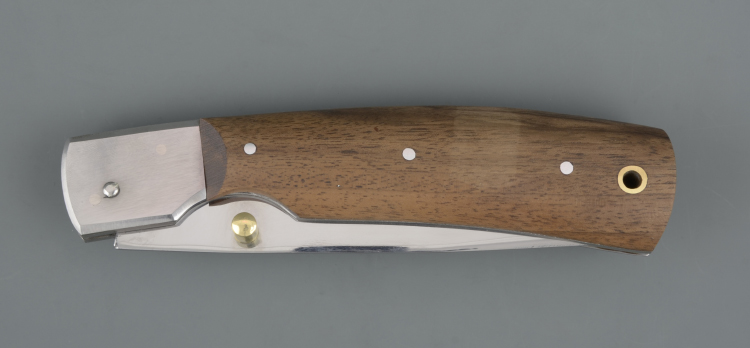 Нож Ермак складной, хирургич.нерж. сталь 65х13, орех (ручная работа)