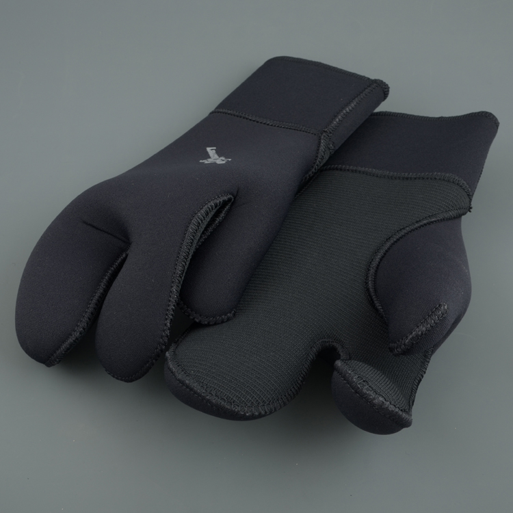 Перчатки Aqua Discovery 3-х палые 7 мм ОП/Н/ДЮР, р. L