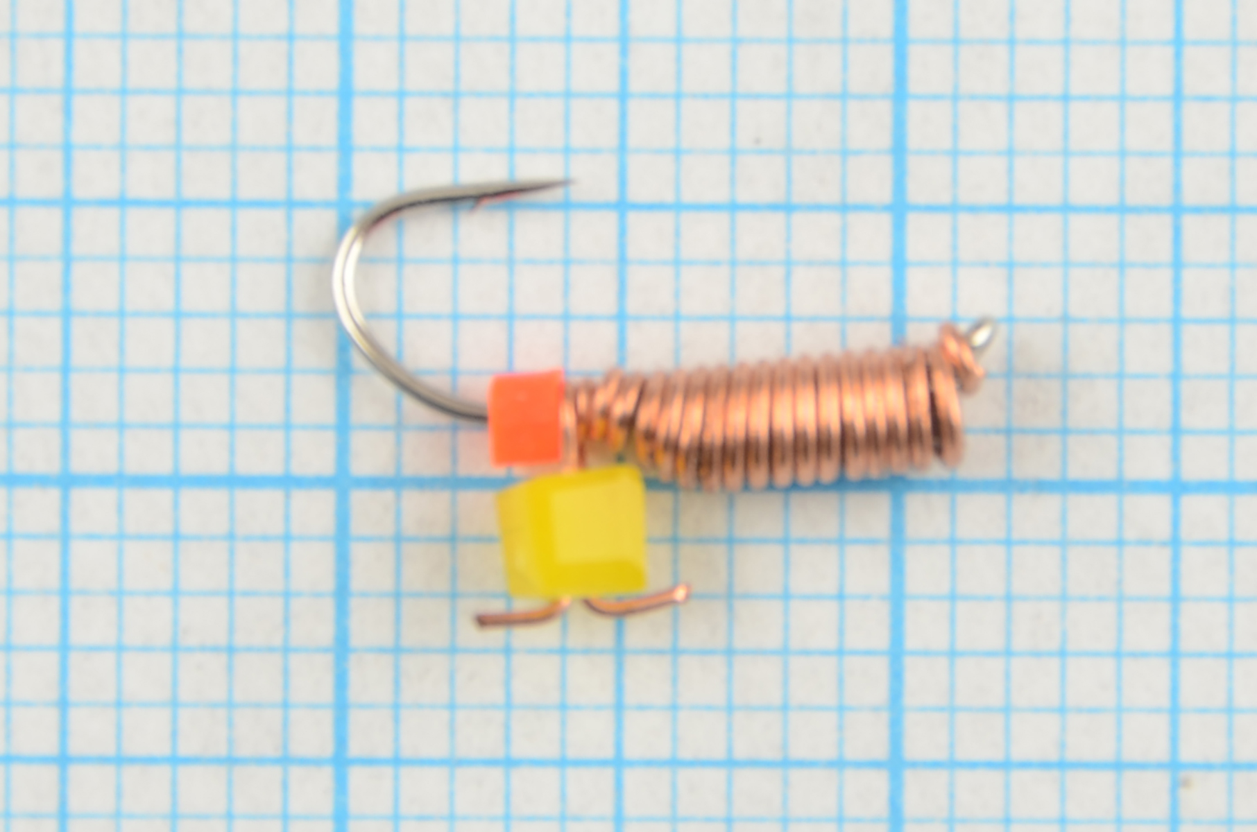 Мормышка Мир Вольфрама Ручейник сырный кубик подвесной д. 2 мм