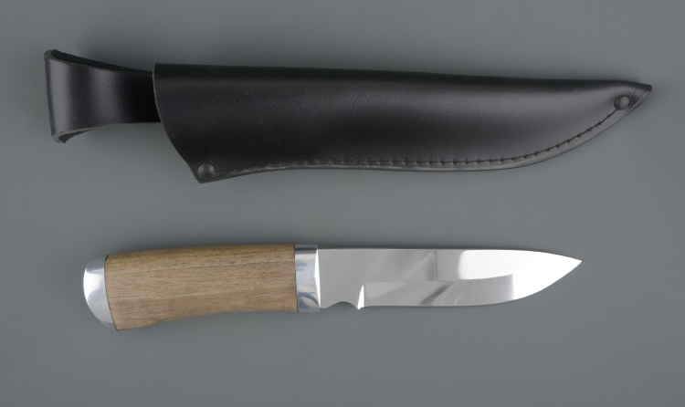 Нож Тур хирургич.нерж.сталь, 65х13, орех (ручная работа)