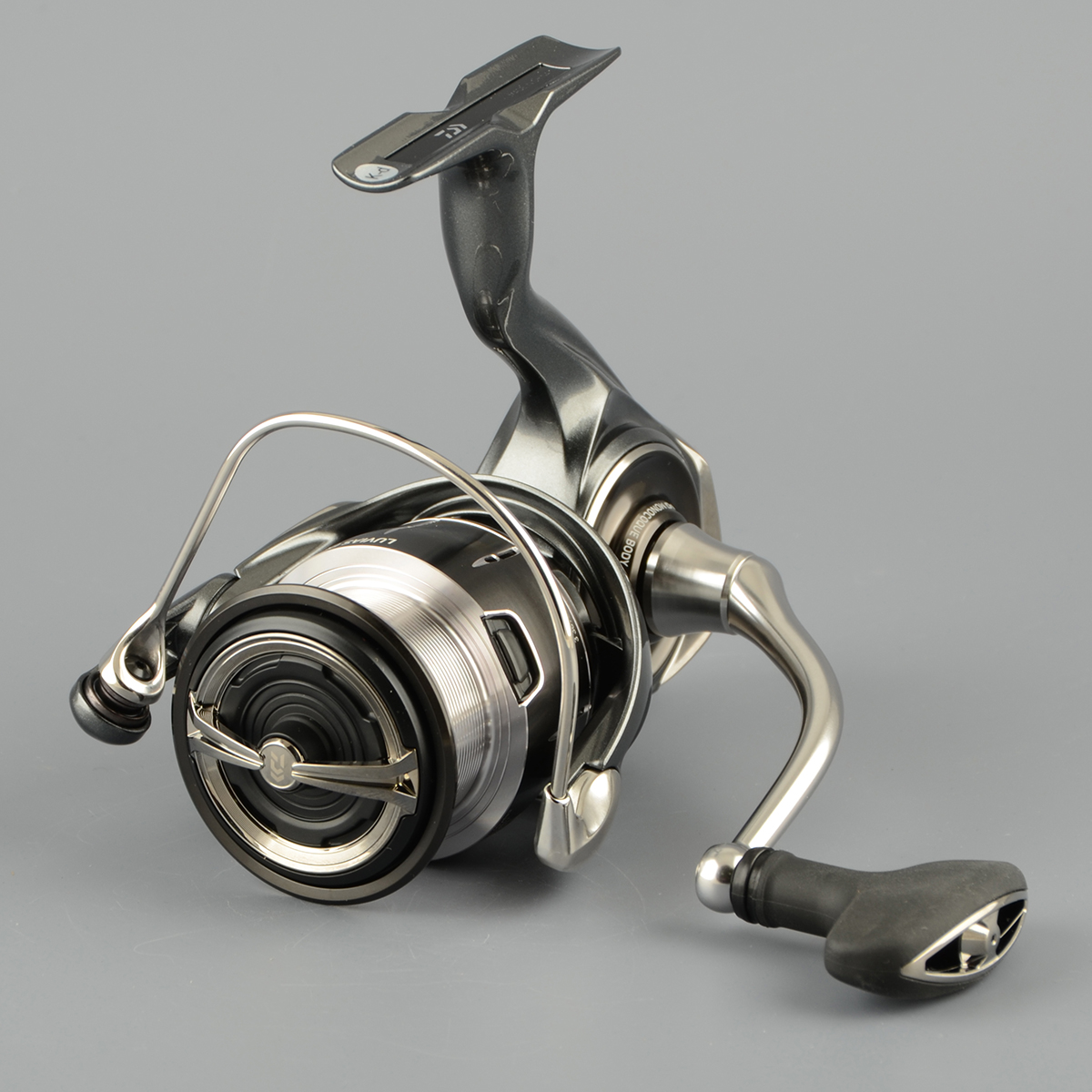 Катушка безынерц. Daiwa Luvias 24 PC LT 3000D