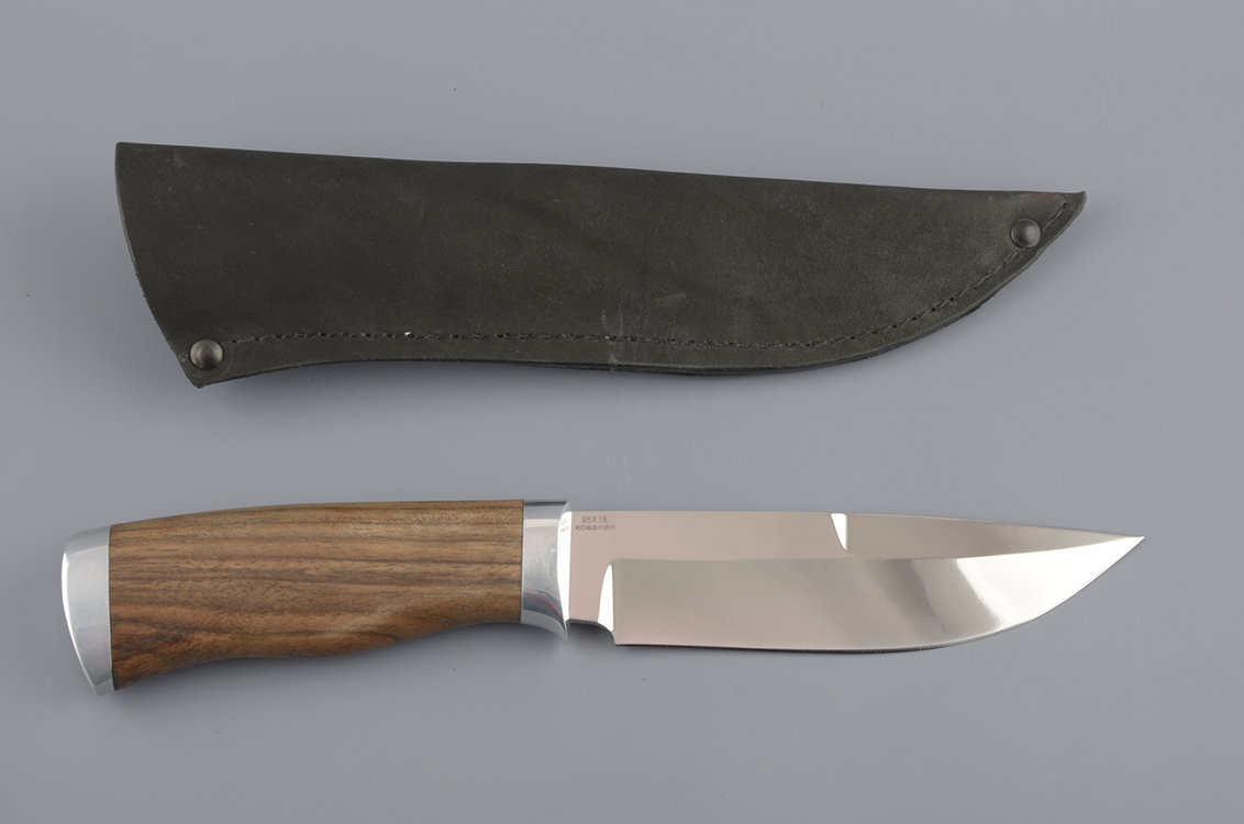 Нож Акула кованая нерж.сталь, 95х18, орех (ручная работа)
