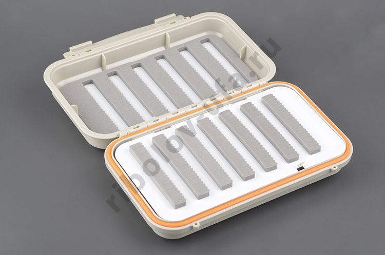 Коробочка для мушек Fly-Fishing 175 x 110 x 45 mm  BRT-M6/7/6R