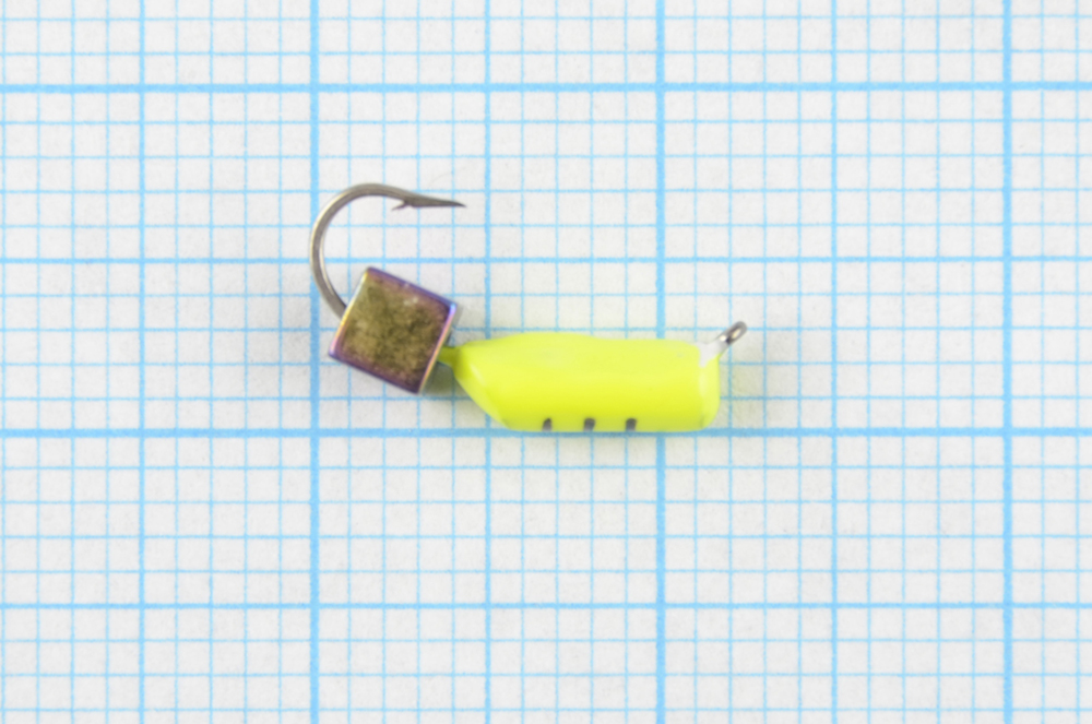 Мормышка Wormix точеная вольфрамовая Столбик d=2,5 с кубиком Хамелеон (лимонный) арт. 447