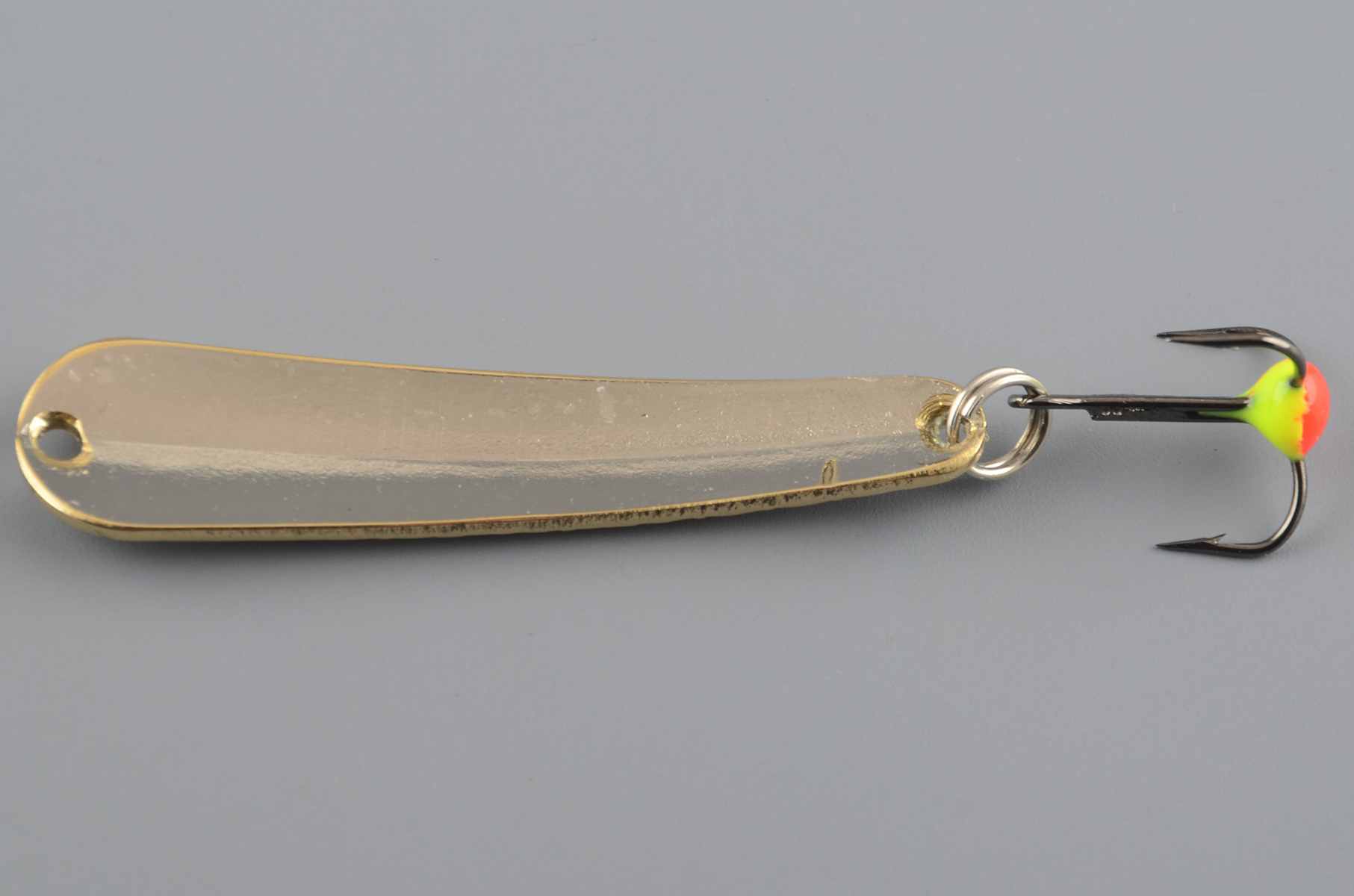 Блесна зимняя Бубнов колеблющаяся Окушок 51 мм 5 гр. жел/бел, латунь, ребр., тр. с каплей