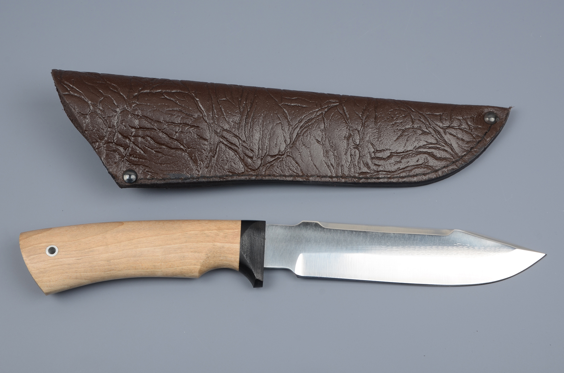 Нож упрощ. Буран-У хирургич.нерж.сталь, 65х13, орех (ручная работа)