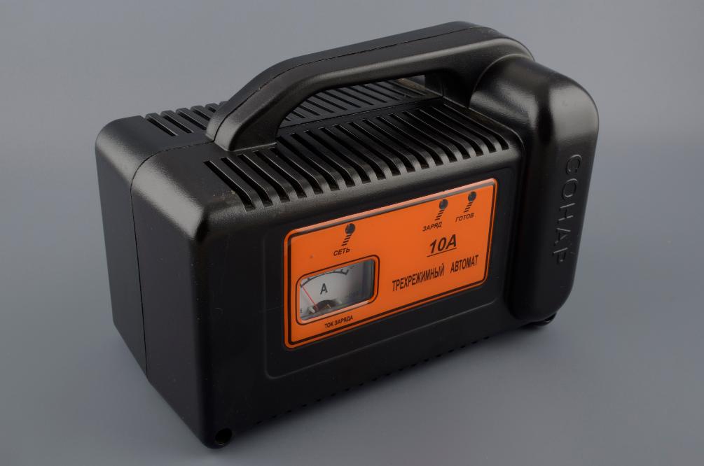 Зарядное устройство Сонар для тяговых АКБ УЗ 207.03 (10А)