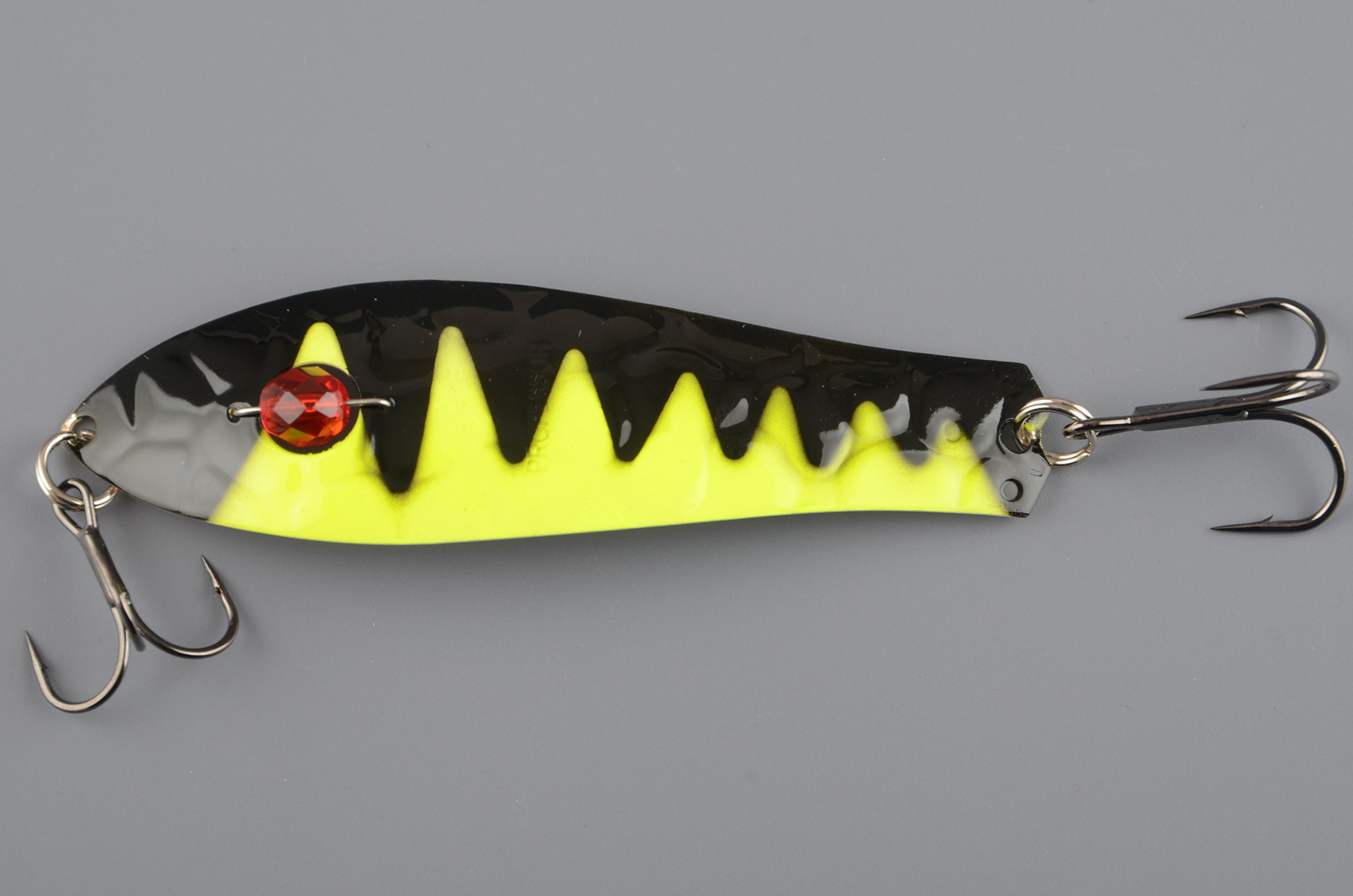 Блесна колеб. Kuusamo Professor 2, 90/13 (бусинка) BL/FYe-S, UV