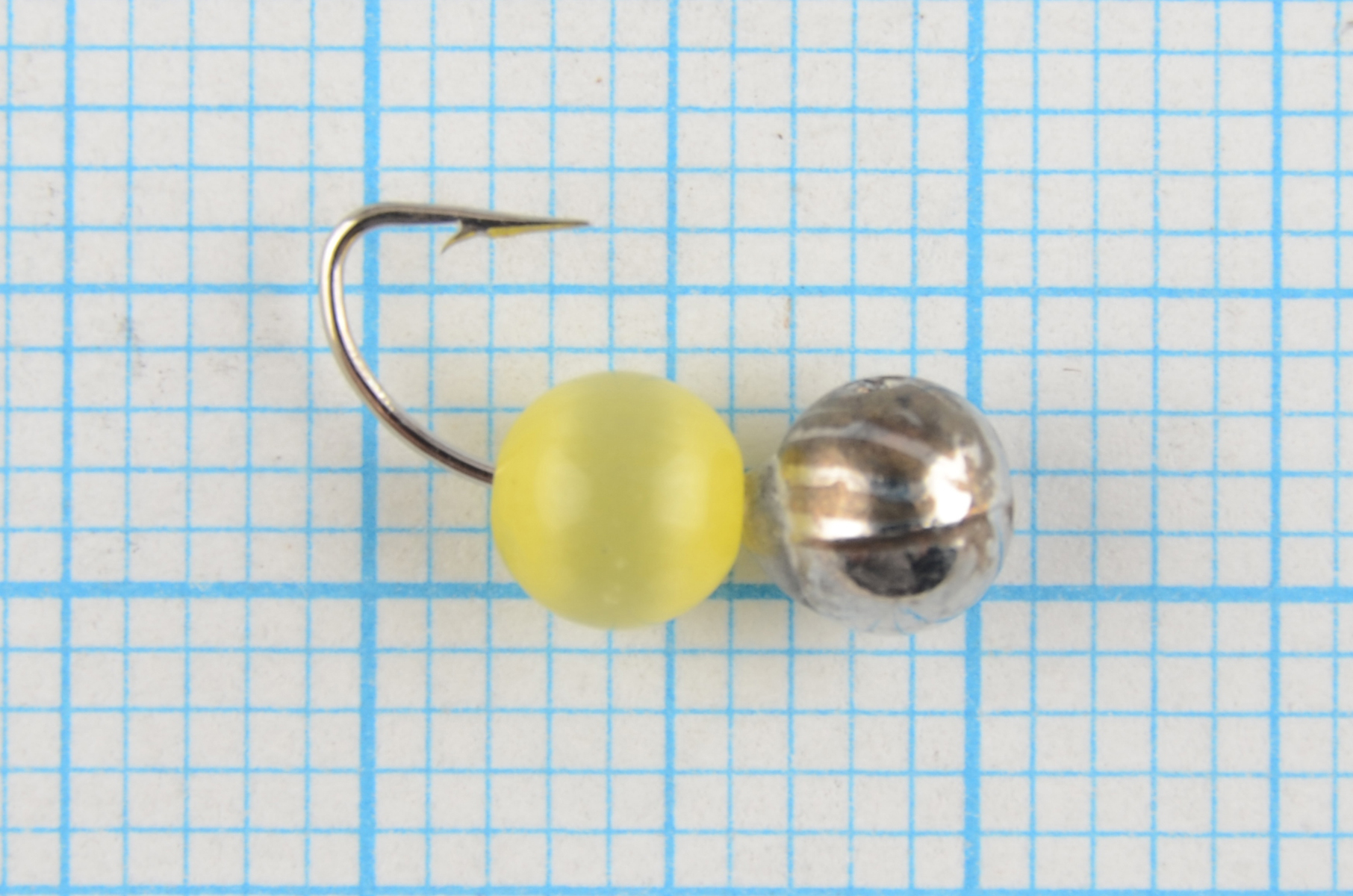 Мормышка Мир Вольфрама Дробь  с кошачьим глазом на крючке д. 4 мм серебро