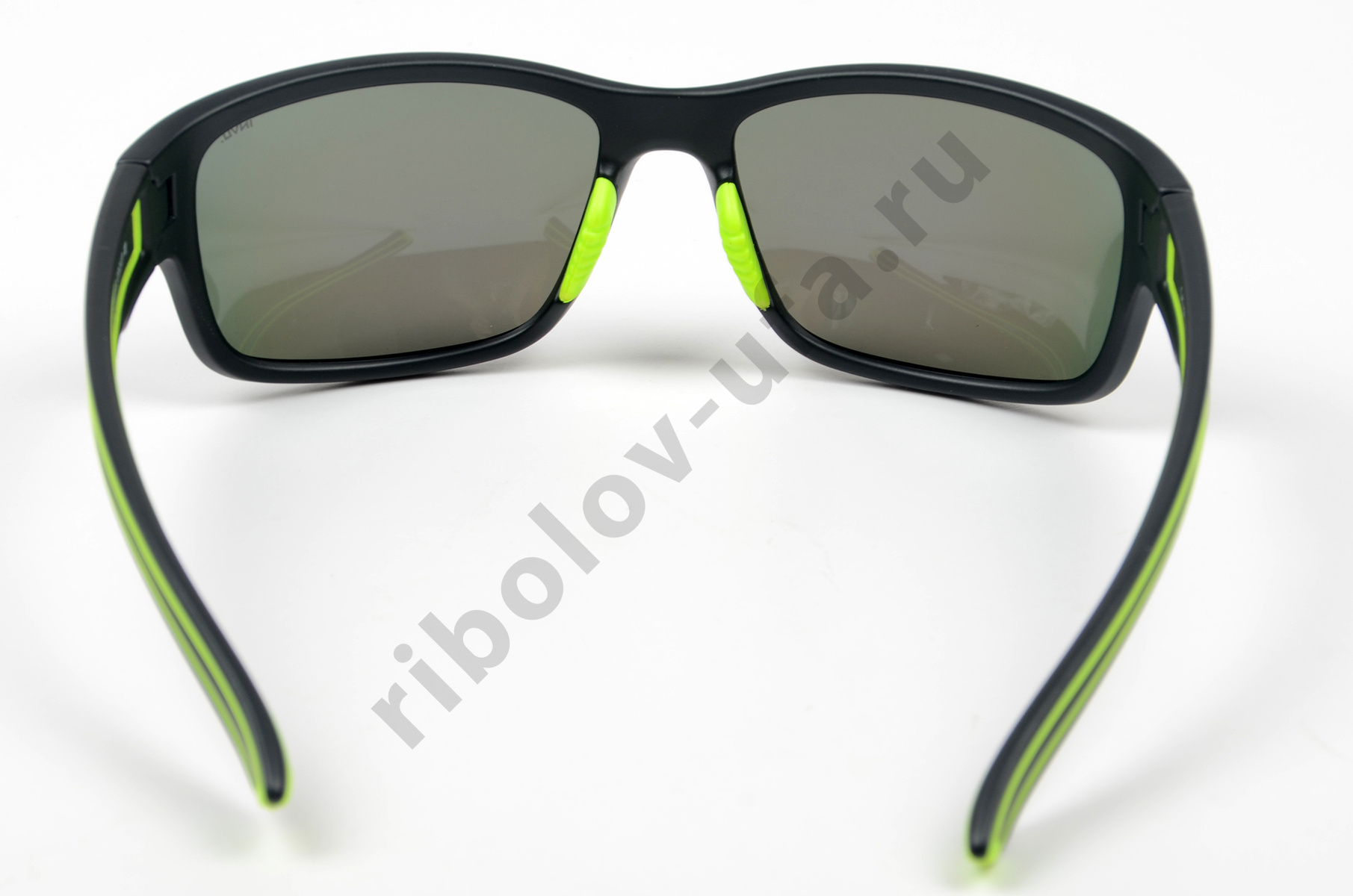 Очки Invu поляризационные IA 22415B в чехле 