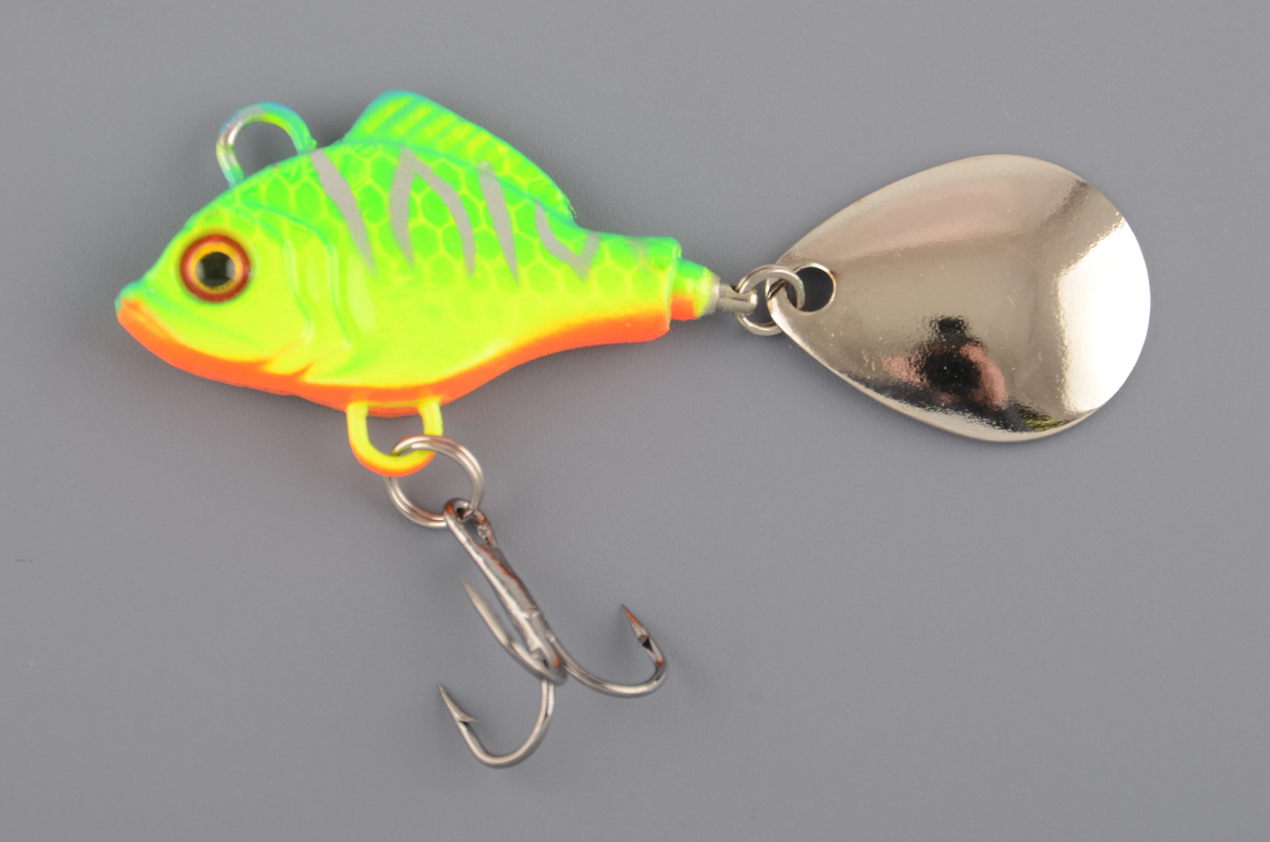 Тейл-спиннер Columbia Duh-5700 10гр, # 09