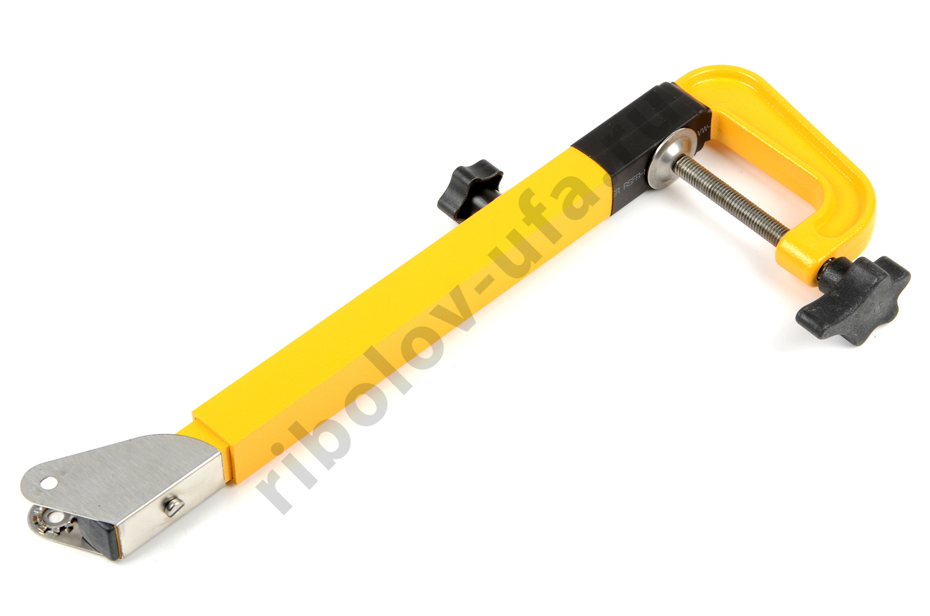 Крепеж датчика эхолота на транец лодки ТК-550 (Сонар)